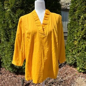 NWT CROWN & IVY GOLD TOP